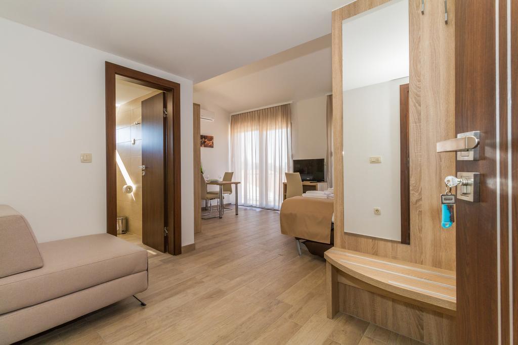 Astoria Apartment *